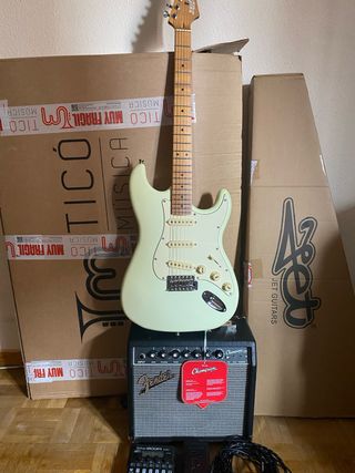 Pack Guitarra Eléctrica + Amplificador
