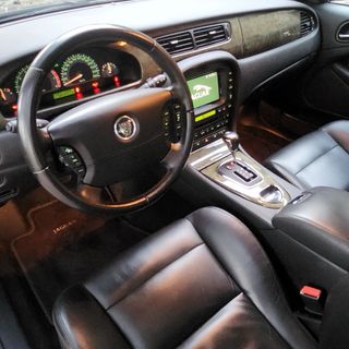 Jaguar S-Type R V8 4.2