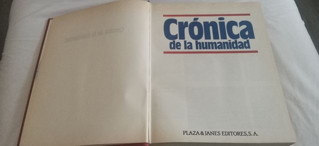 Libro Crónica de la Humanidad, es un buen regalo.