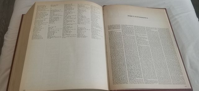 Libro Crónica de la Humanidad, es un buen regalo.