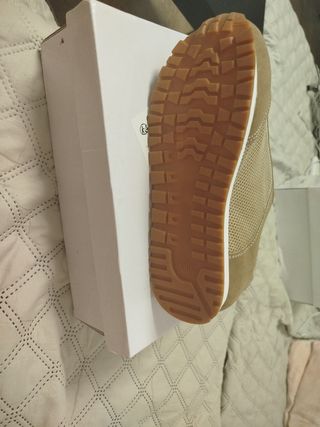 Zapatillas deportivas beige mujer