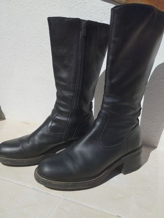 Botas altas negras piel