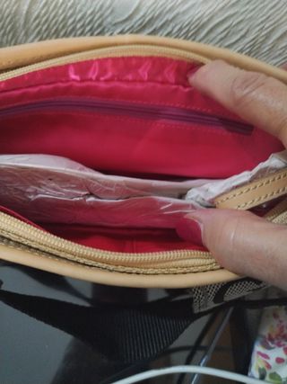 Borsetta Guess beige e nera