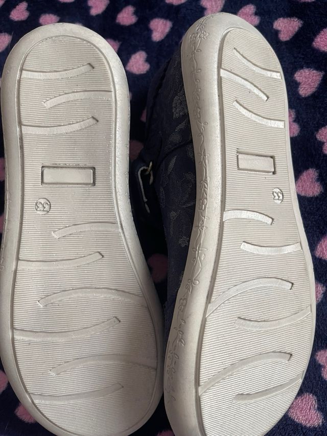 Nuevas preciosos zapatos niña Golosinas, talla 33.