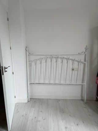 Cabecero cama blanco metal 135cm