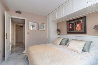 Piso en venta en Playa de la Fontanilla en Marbella