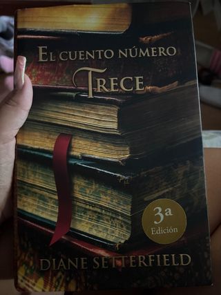El cuento número trece (NARRATIVA) (Spanish Edi...