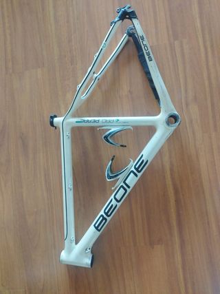 Cuadro BE ONE 26" Carbono talla L