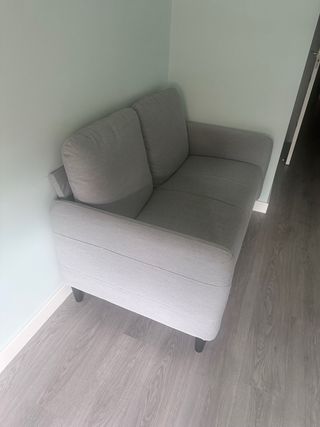 Sofá 2 plazas gris - como nuevo