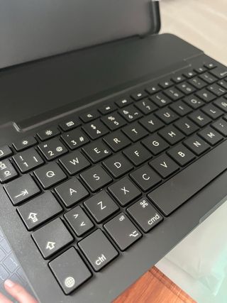 Tastiera Logitech Slim Folio iPad Air (3a generazione)