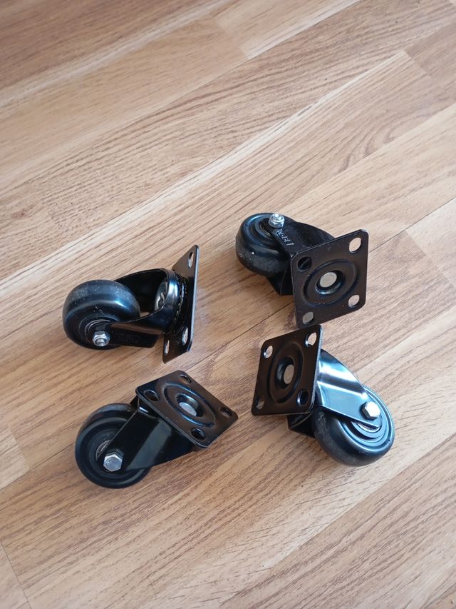 4 Ruedas Muebles - Resistentes