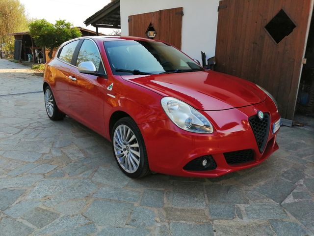 Alfa Romeo Giulietta - Rossa