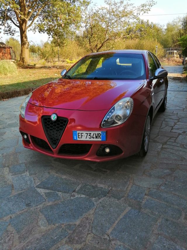 Alfa Romeo Giulietta - Rossa
