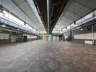 Oficina en alquiler en Tres Olivos - Valverde en Madrid