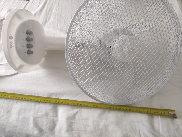 Ventilador blanco pequeño - sobremesa