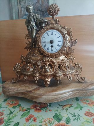  Magnífico  Reloj antiguo dorado