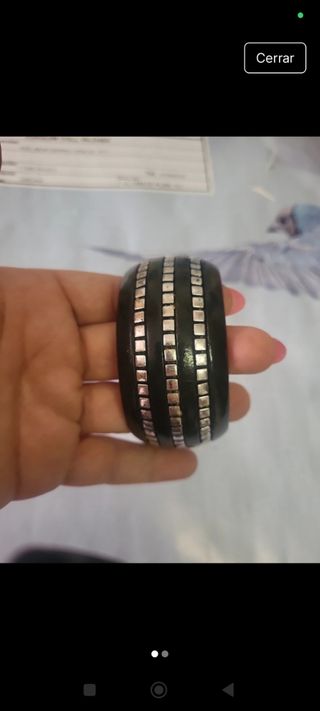 Pulsera negra y plata