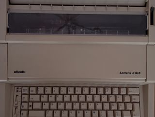 Olivetti Lettera E515 - Máquina de escribir
