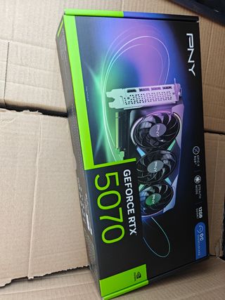 NUEVO- Tarjeta gráfica PNY RTX 5070 12GB