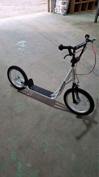 Patinete blanco