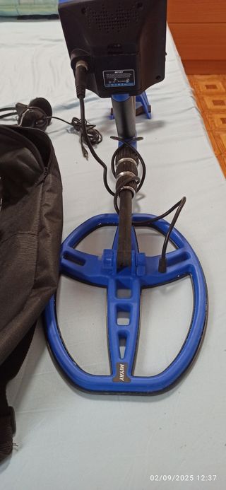 Detector metales Miyay usado, buen estado