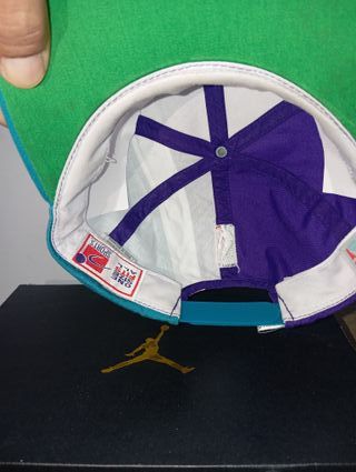 Gorra Charlotte Hornets - Morada, Verde Agua
