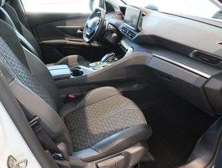Peugeot 3008 ROADTRIP 1.6 PHEV 225cv - 2022