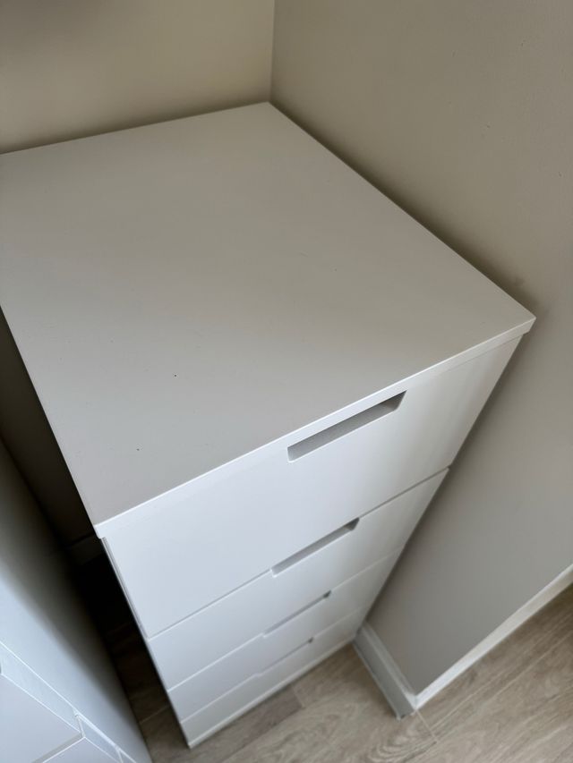 Cómoda blanca 4 cajones