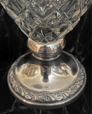 Elegante Caraffa Artigianale con Drago