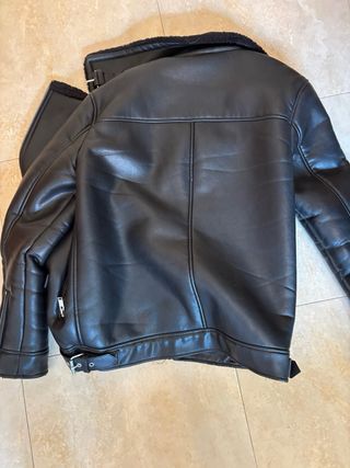 Chaqueta piel negra zara