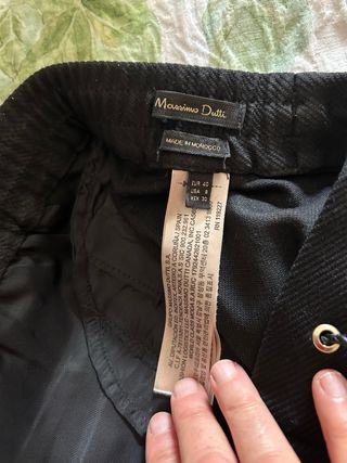 Pantalones tobillero Massimo Dutti negros