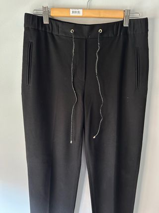 Pantalones tobillero Massimo Dutti negros