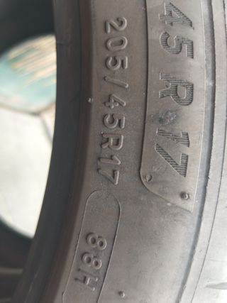 Neumáticos Michelin 205/40 R17