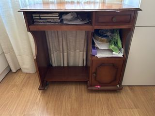Escritorio madera marrón