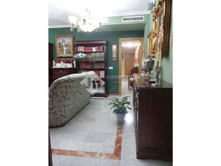 Piso en venta en Lucena