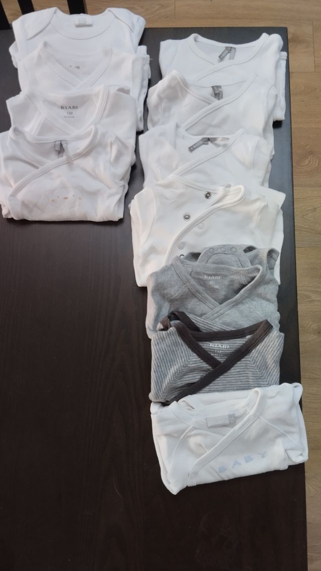 Bodys bebé (0-3m): 11 uds.