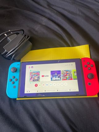 Nintendo Switch Azul-Rojo