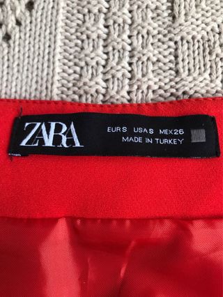 Falda naranja. Zara - Falda pantalón