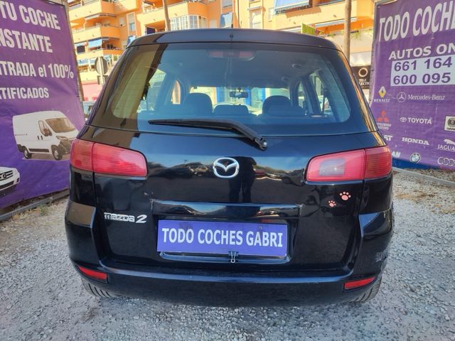 Mazda 2 2004