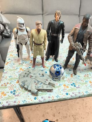 Figuras Star Wars: Obi Wan, Darth Vader, etc.