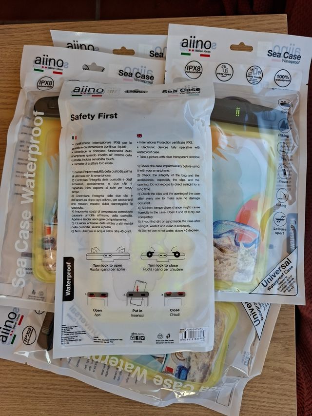 5 Fundas Aino impermeables