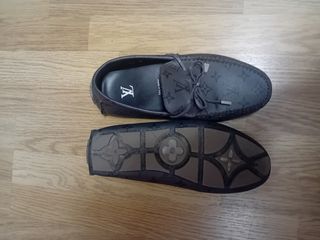 Zapatos Louis Vuitton Gris