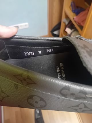 Zapatos Louis Vuitton Gris