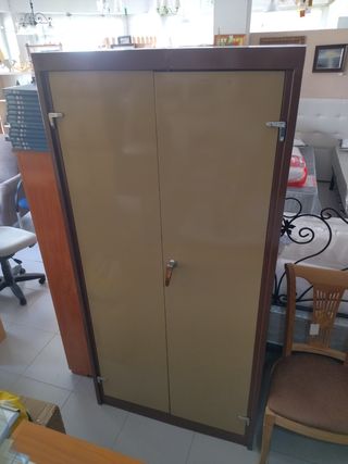 Armario metálico porte gratis en Valdepeñas