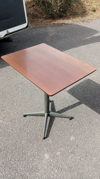 4 MESAS CAFETERÍA 