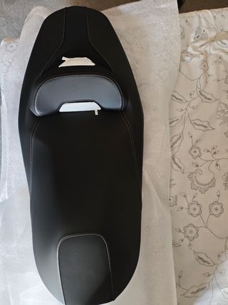 Asiento NUEVO Yamaha XMAX