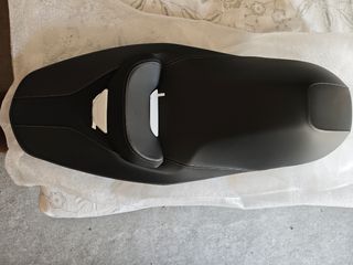 Asiento NUEVO Yamaha XMAX
