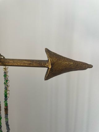 Organizador de joyas flecha dorada