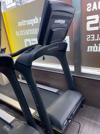 Cinta correr Matrix profesional