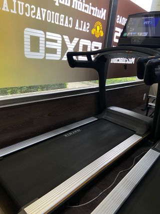 Cinta correr Matrix profesional
